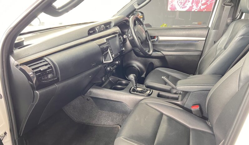 2024 Toyota Hilux 2.8GD-6 Double Cab Legend Auto full